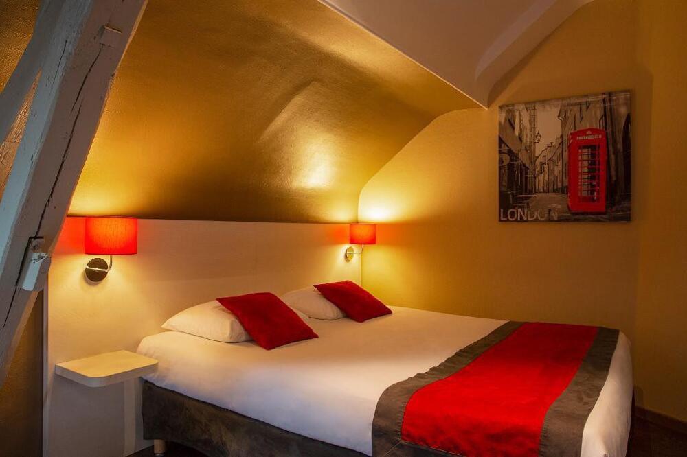 Foto de una habitación de The Originals Access, Hôtel Bourges Gare