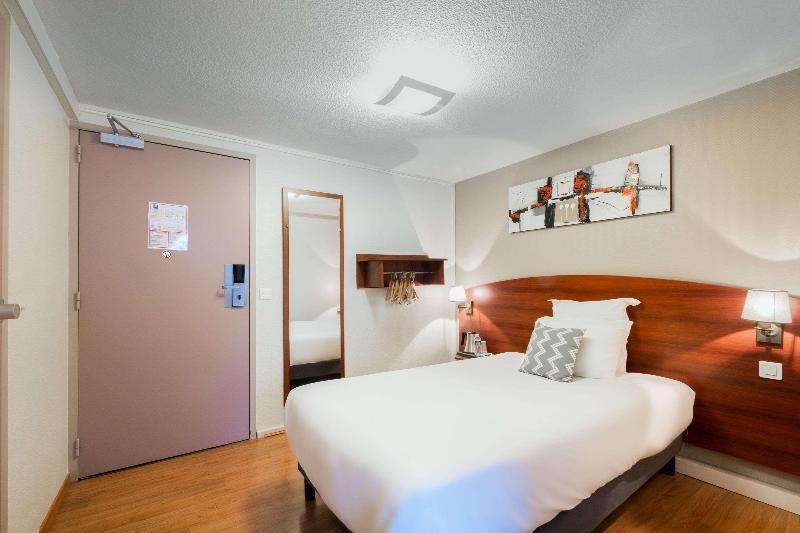 Foto de una habitación de Comfort Hotel Cachan Paris Sud