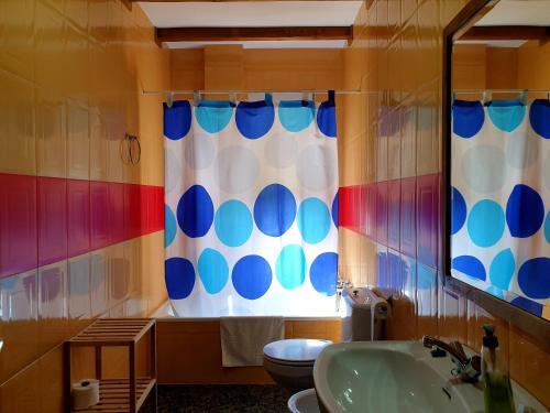 Foto del baño de Apartamentos El Parral