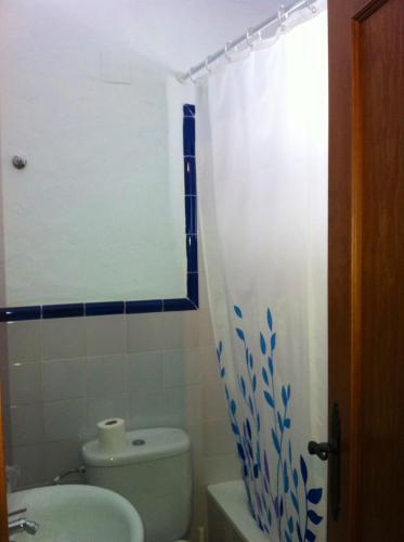 Foto del baño de Hostal El Espinel