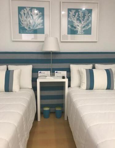 Foto de una habitación de Bed-and-Breakfast By the Sea