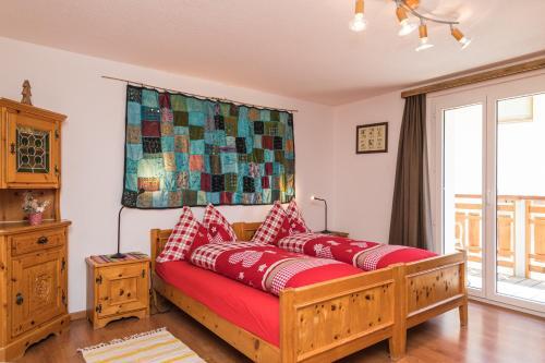 Room – BaseCamp Apartments