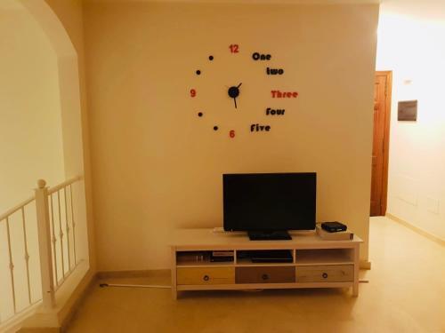 Foto de una habitación de Elegant Palm Mar Apartment