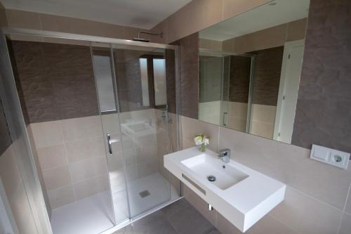 Foto del baño de Hotel Río Asón