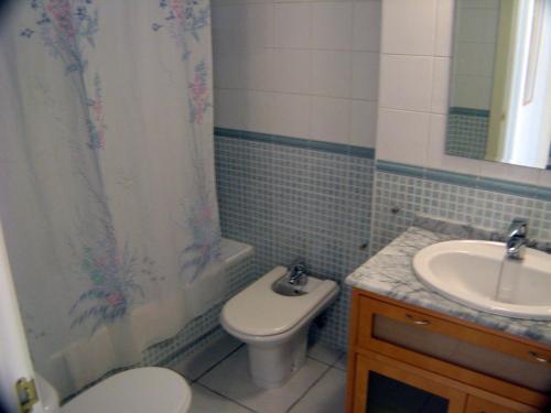 Foto del baño de Apartamento VenAVera Playa JARDINES N2-1D