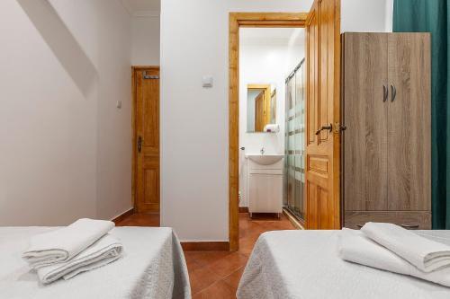 Foto de una habitación de CASA DE LA LUZ -Elegante Casco Antiguo 6-Hab-12PX