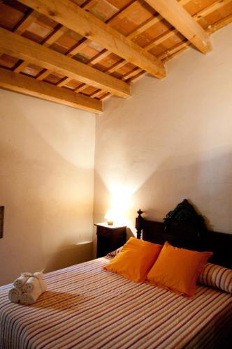 Room – Country House Can Margarit