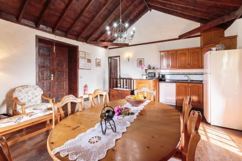 Foto de una habitación de Casas y chalets El Pósito