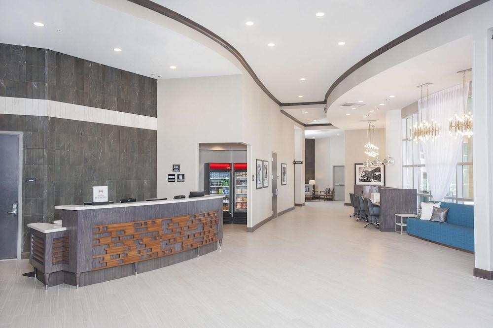 Foto de las zonas nobles de Hotel Hampton Inn &amp;amp; Suites LAX El Segundo, CA