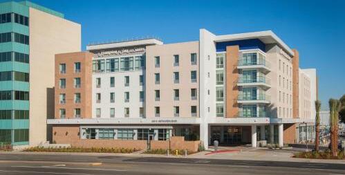 Foto del exterior de Hotel Hampton Inn &amp;amp; Suites LAX El Segundo, CA