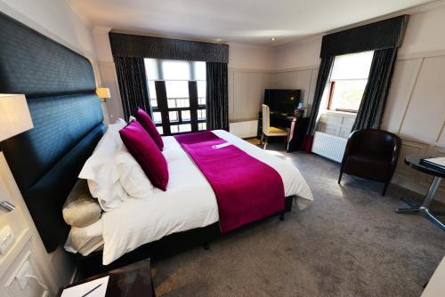 Foto de una habitación de Glynhill Hotel &amp;amp; Spa near Glasgow Airport
