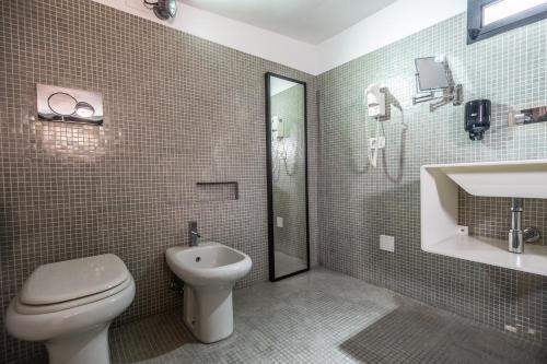 Foto del baño de Albergue YellowSquare Rome