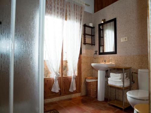 Foto del baño de Las Cabañas de La Vera