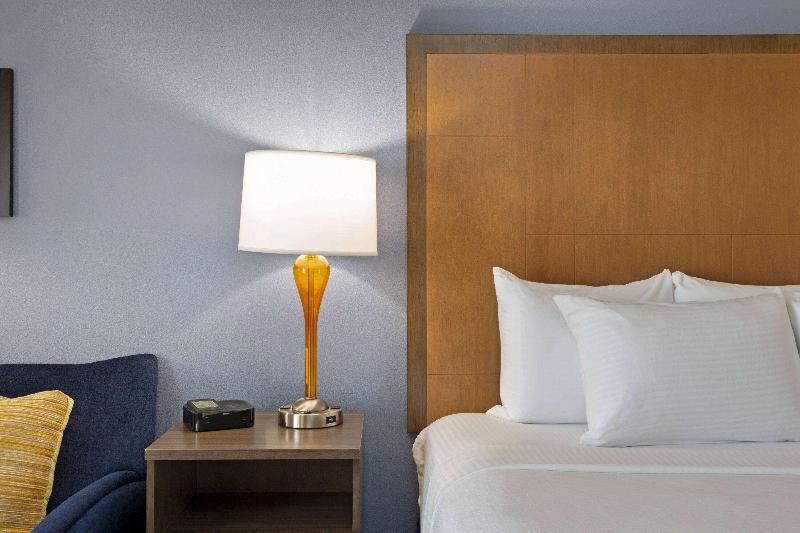 Foto de una habitación de Hotel La Quinta by Wyndham Morgan Hill-San Jose South