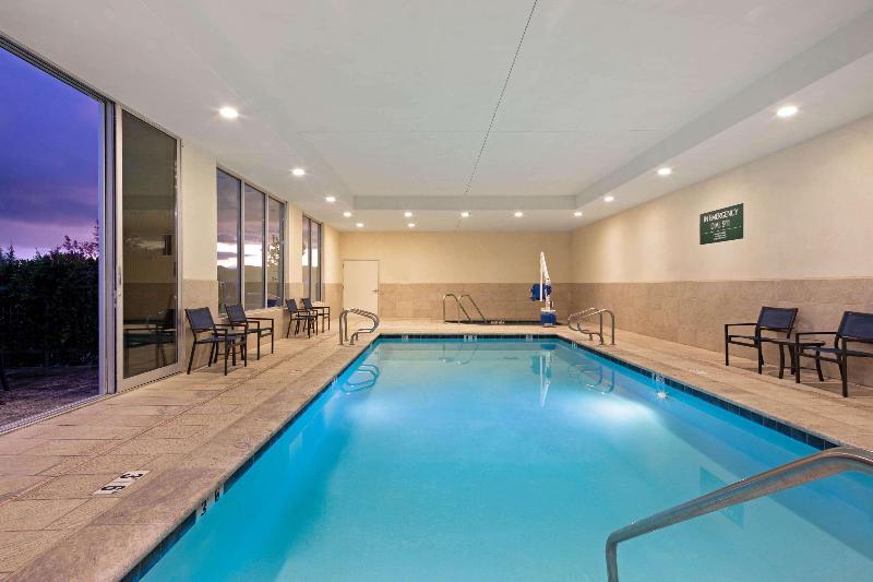Foto de los servicios de Hotel La Quinta by Wyndham Morgan Hill-San Jose South