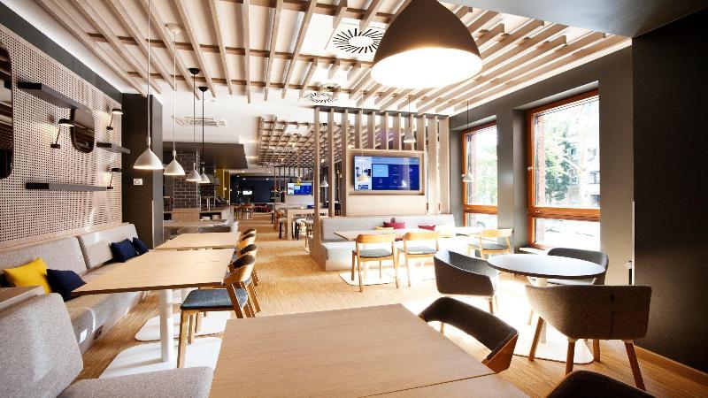 Foto de restauración de Holiday Inn Express - Saarbrücken, an IHG Hotel