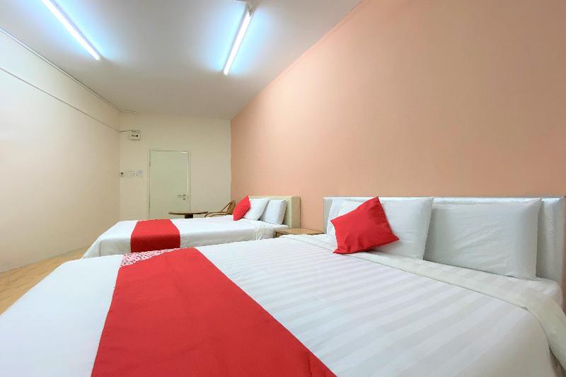 Foto de una habitación de OYO 89540 B Hotel Penang
