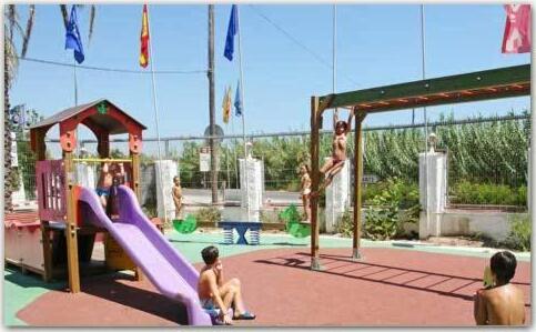 Foto de los servicios de Camping Coll Vert