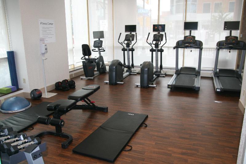Foto de los servicios de Holiday Inn Express &amp;amp; Suites Buffalo Downtown, an IHG Hotel