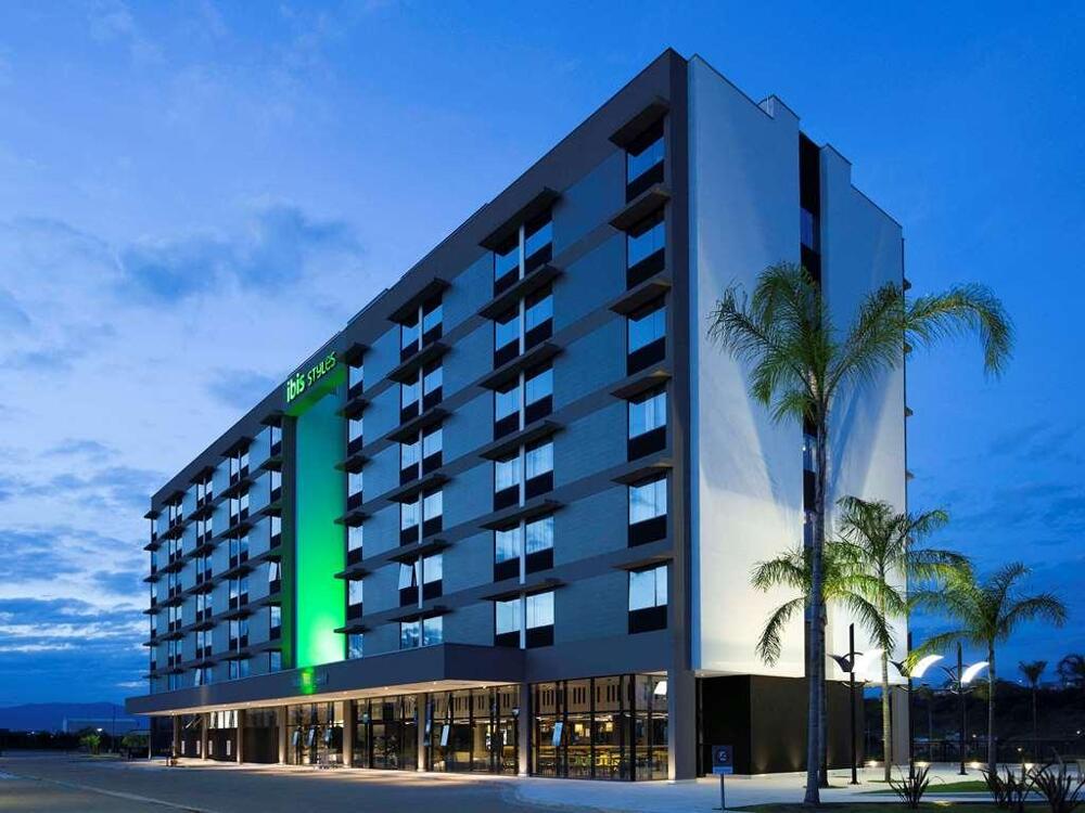 Foto del exterior de Hotel Ibis Styles Taubate