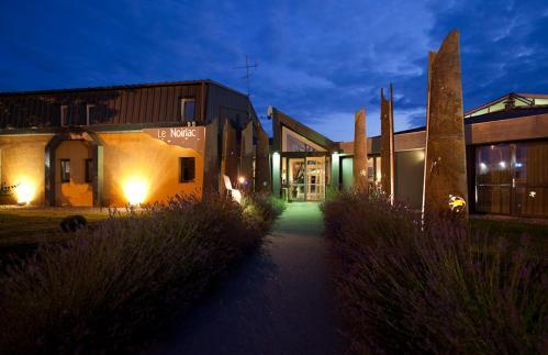 Foto del exterior de Hotel Le Noirlac