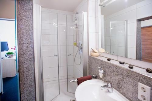 Badezimmer - Hotel &amp;amp; Restaurant Rose