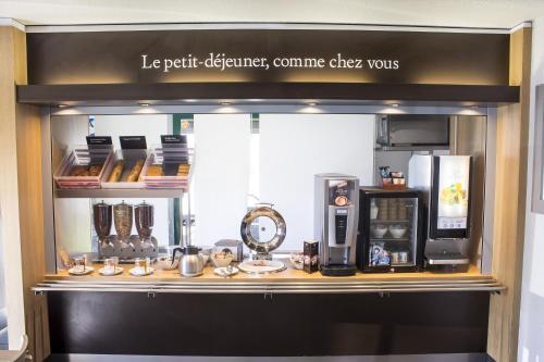 Dining – B&amp;amp;B Hôtel Vierzon