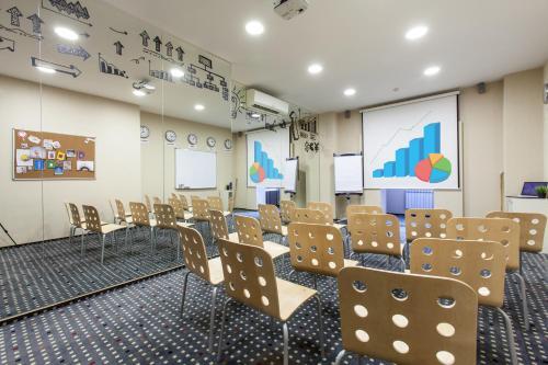 Foto de los servicios de Meridian Hotel