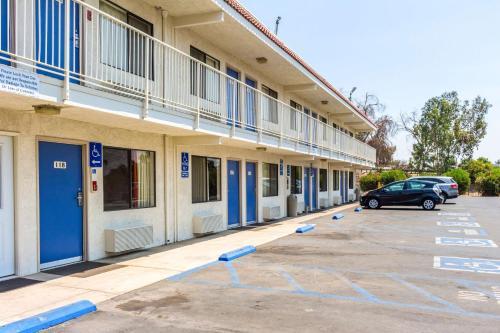Foto del exterior de Motel 6-Bakersfield, CA - Convention Center