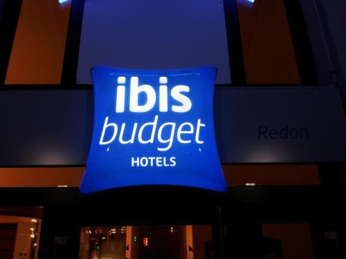Foto del exterior de Hotel ibis budget Redon