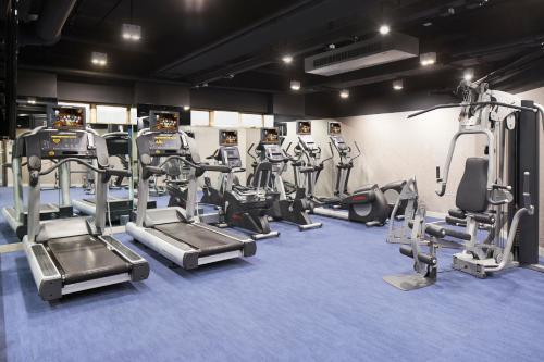 Foto de los servicios de Hotel OZO Wesley Hong Kong