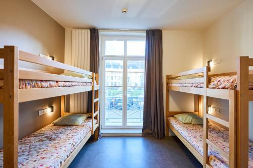 Room – Jacques Brel Youth Hostel