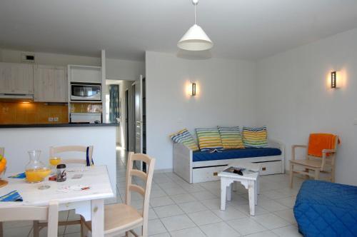 Foto de una habitación de Aparthotel Garden &amp;amp; City Six-Fours-les-Plages