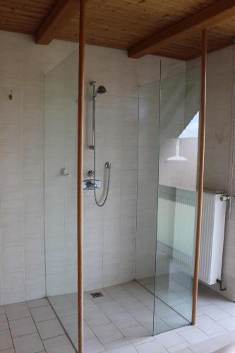 Badezimmer - Bed &amp;amp; Breakfast Rheiderland