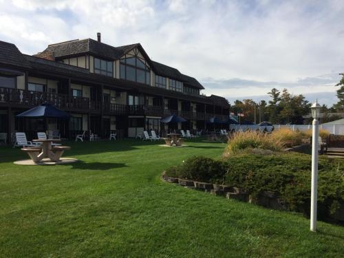Photo – Hotel The Beach Haus - Traverse City
