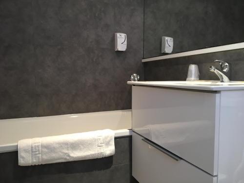 Foto del baño de Hôtel Les Rives Bleues