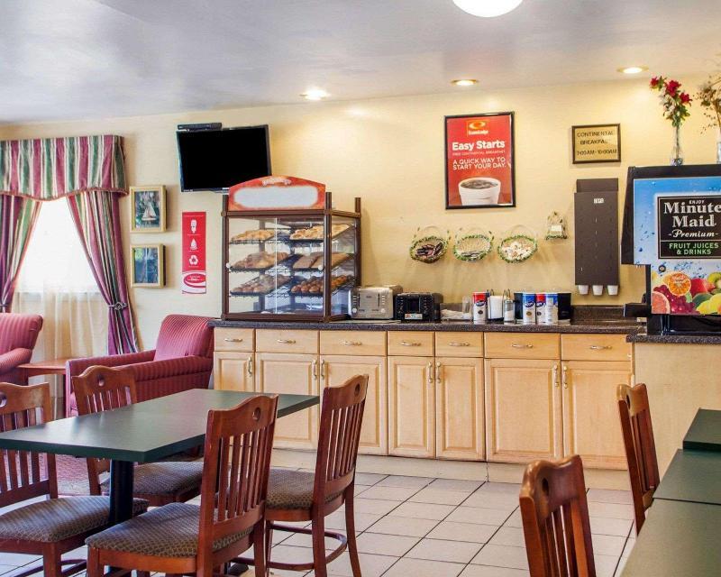 Foto de restauración de Hotel Econo Lodge Somers Point