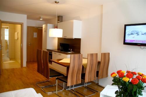 Room – Apart Mountain Lodge Mayrhofen