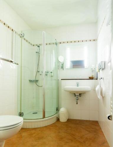 Foto del baño de Hotel Döllnsee-Schorfheide