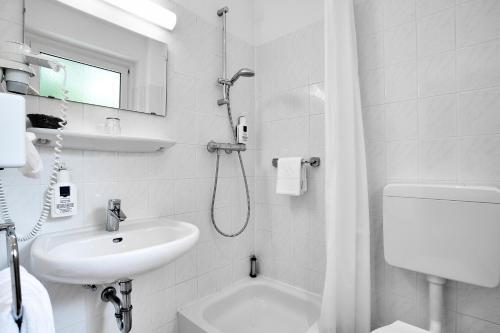 Foto del baño de Hotel Döllnsee-Schorfheide