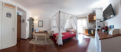 Room – Vacation Rentals Ostia Holiday