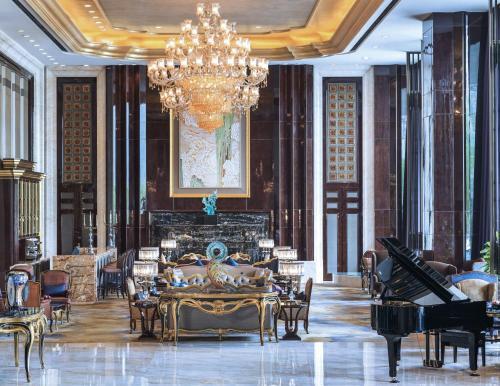 Hotel Wanda Reign Wuhan, Wuhan - Reserving