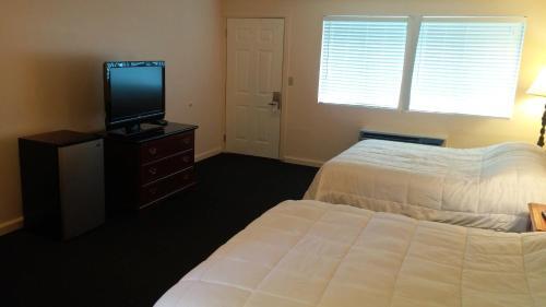 Room – Motel Grays Harbor Inn &amp;amp; Suites