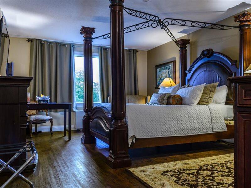 Foto de una habitación de Hearthstone Inn Boutique Hotel Halifax-Dartmouth