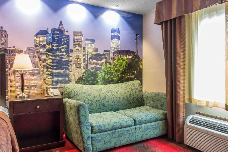 Foto de una habitación de Motel Rodeway Capri Inn