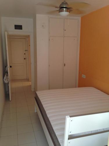 Foto de una habitación de Apartment in first row to the sea, Almuñécar