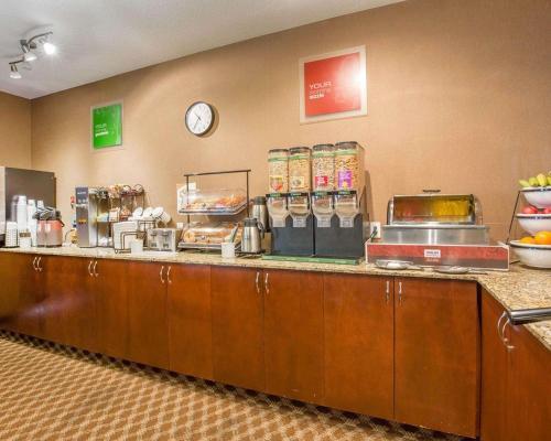 Foto de restauración de Hotel Comfort Inn &amp;amp; Suites Airdrie