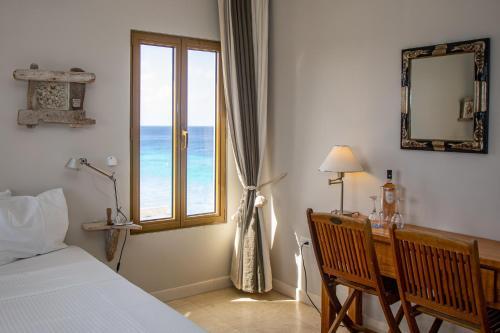 Room – The Bellafonte - Luxury Oceanfront Hotel