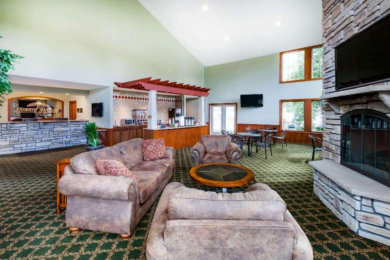 Foto de las zonas nobles de Hotel Howard Johnson by Wyndham Traverse City