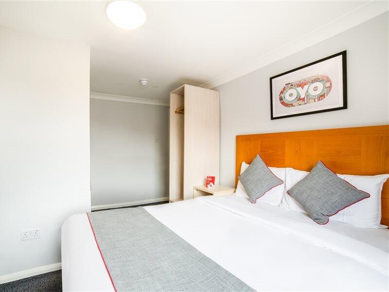 Foto de una habitación de Hotel OYO Studios @ 28